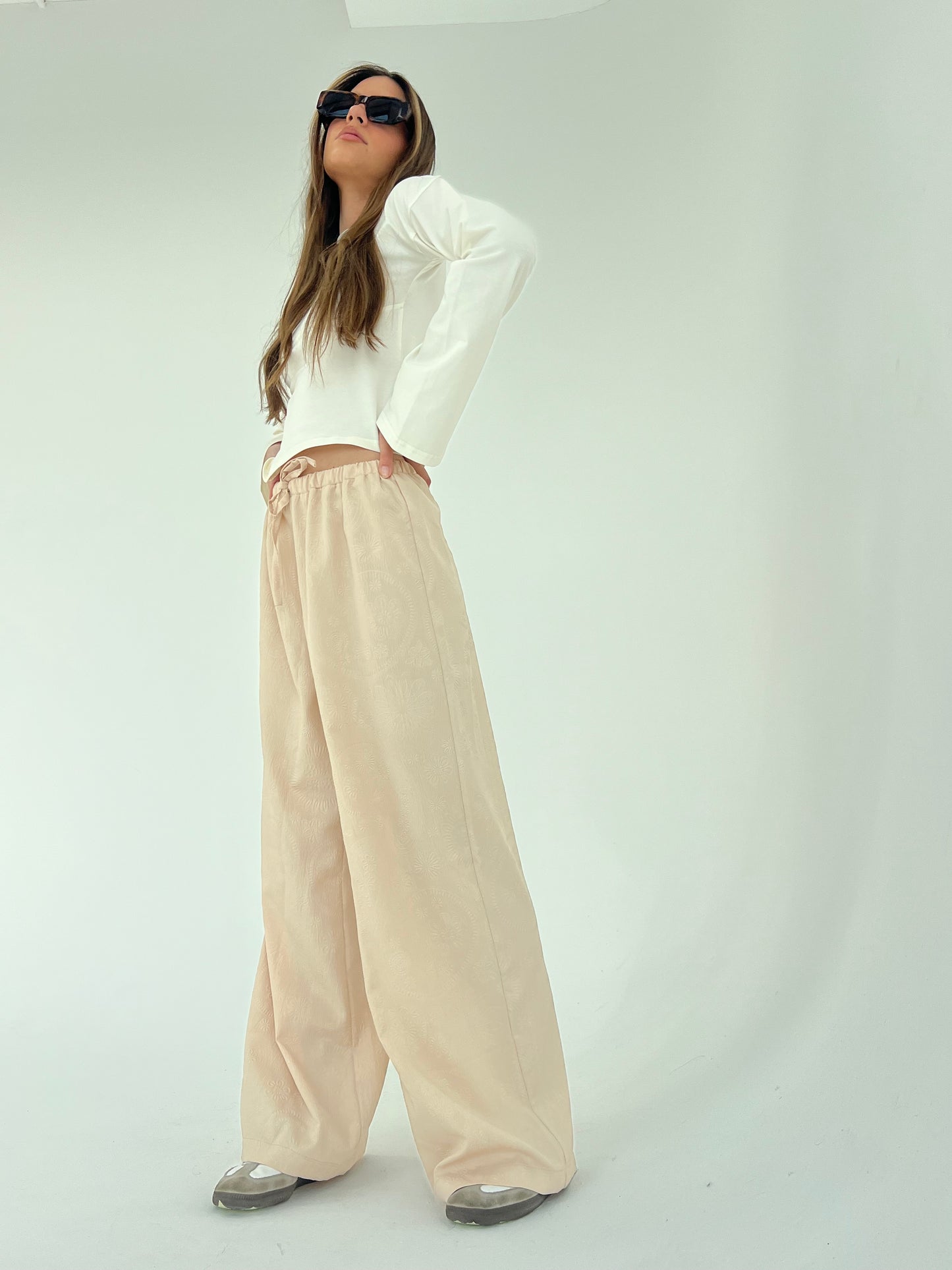 Flowered Pants in Beige