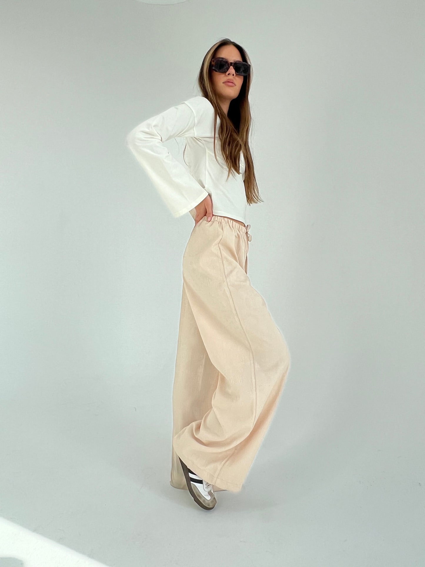 Flowered Pants in Beige