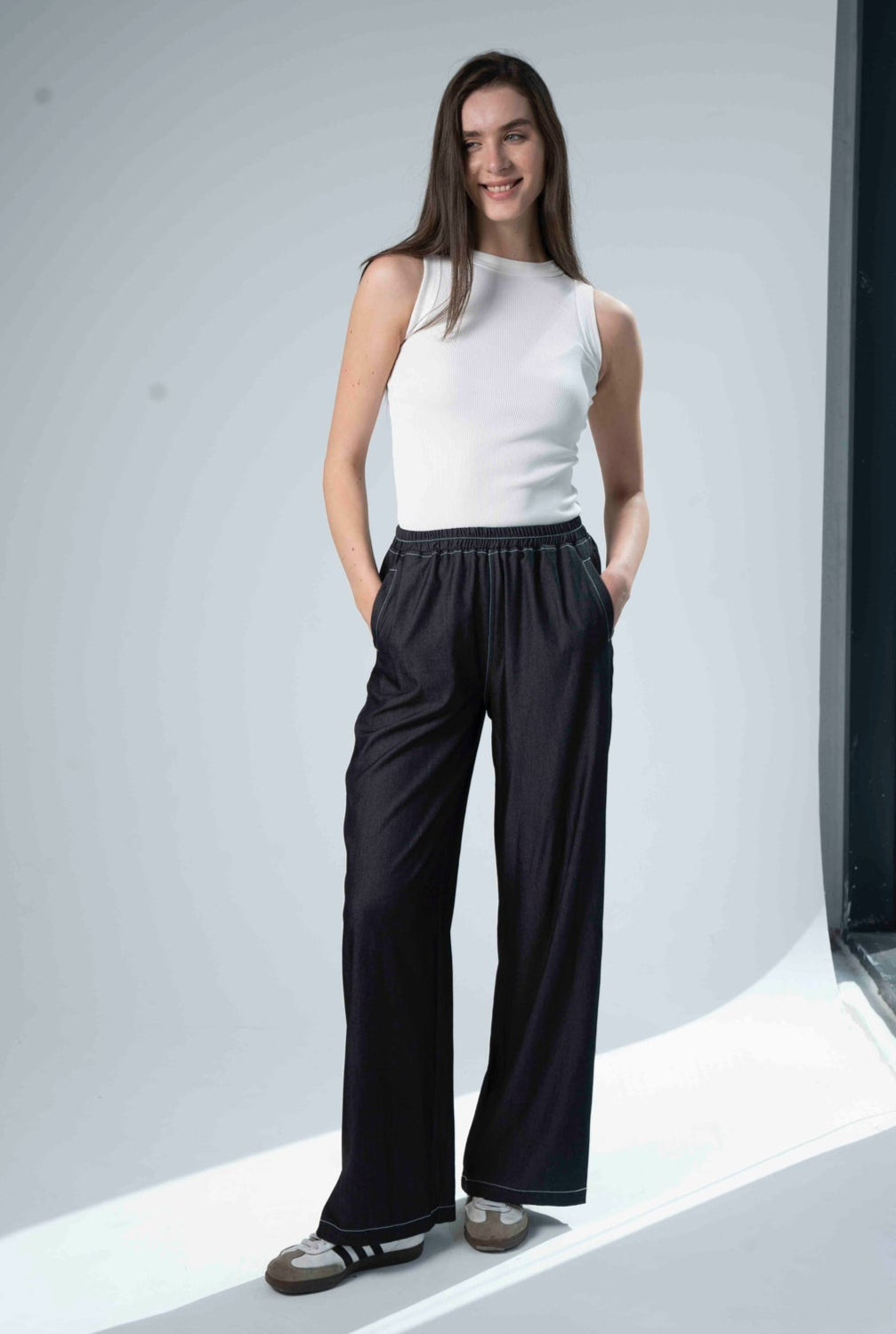 Hourglass Pants in Light Charcoal Jeans