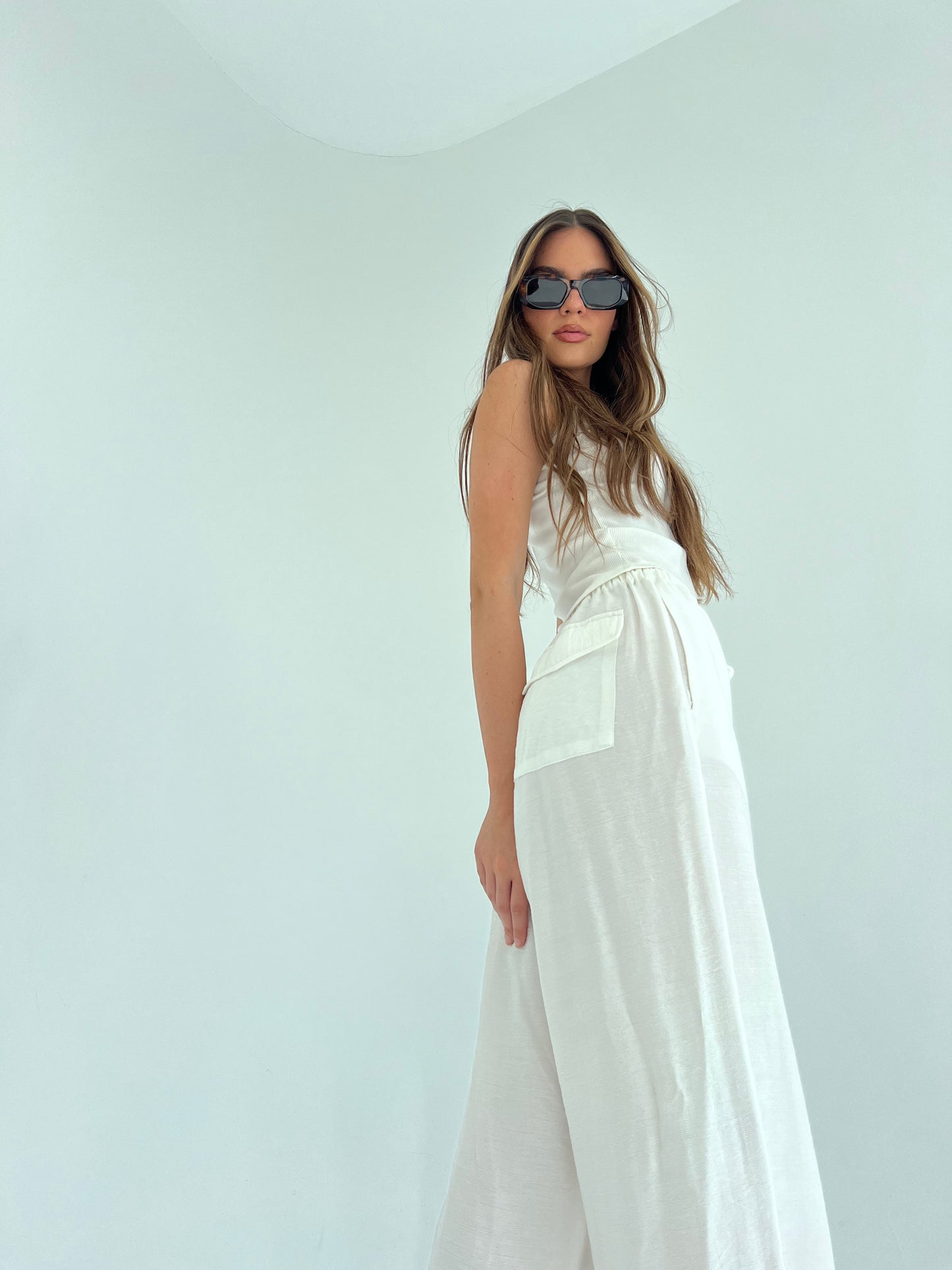 Must-have Linen Pants: White