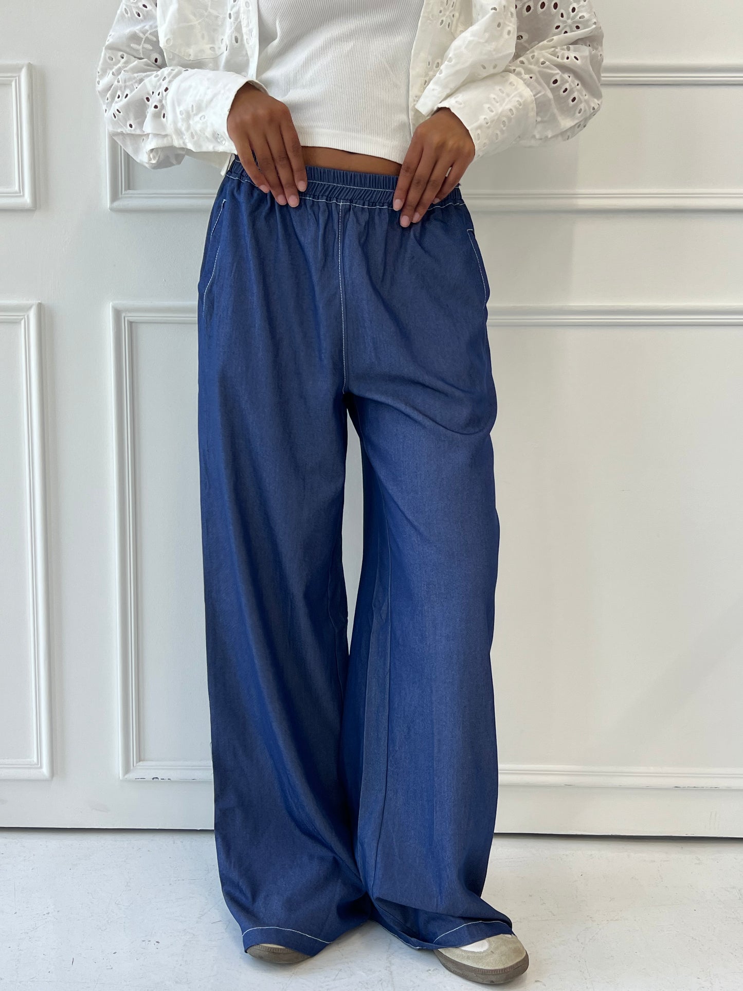 Hourglass Pants in Blue Light Jeans