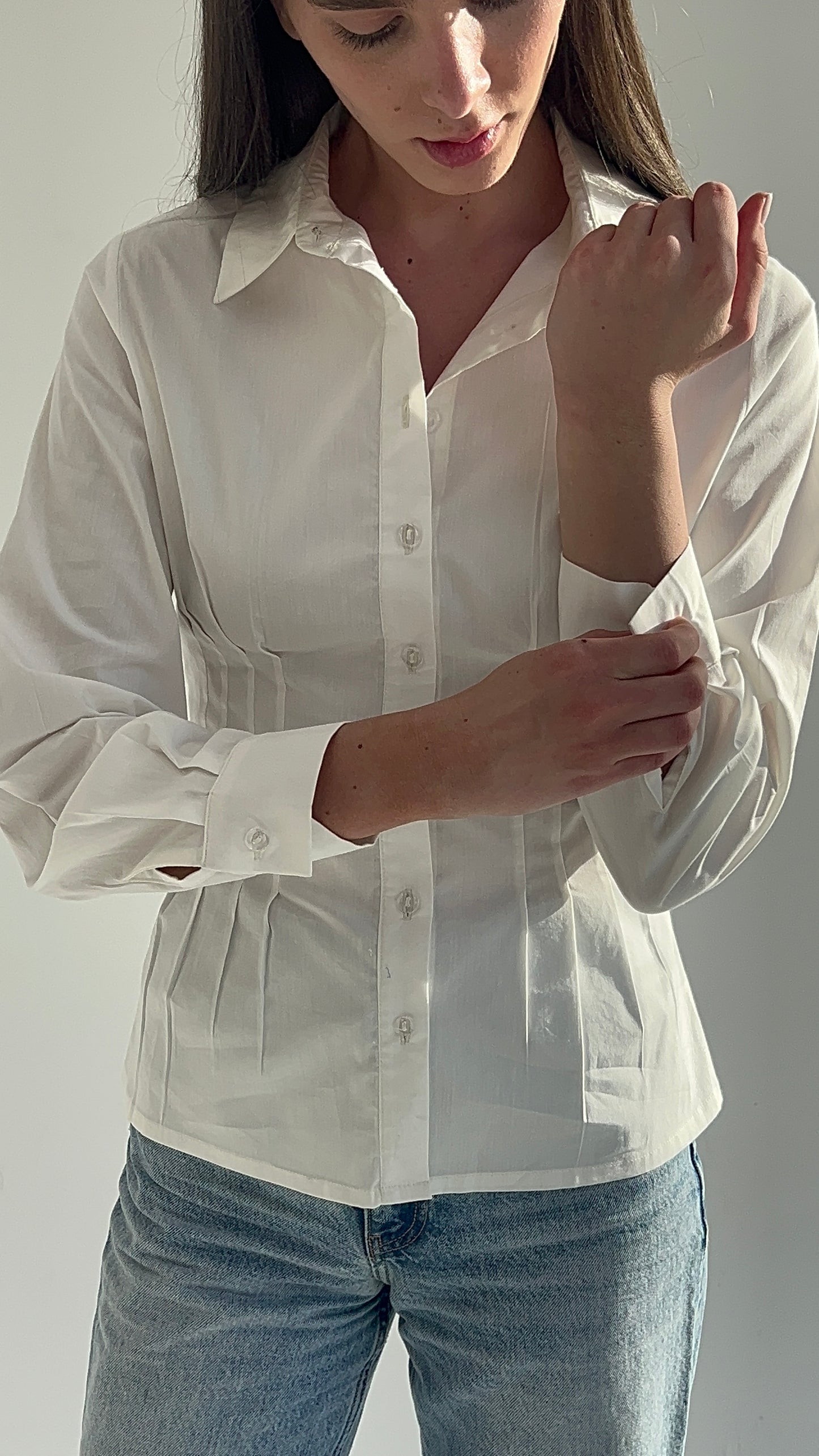 Hourglass Shirt in White