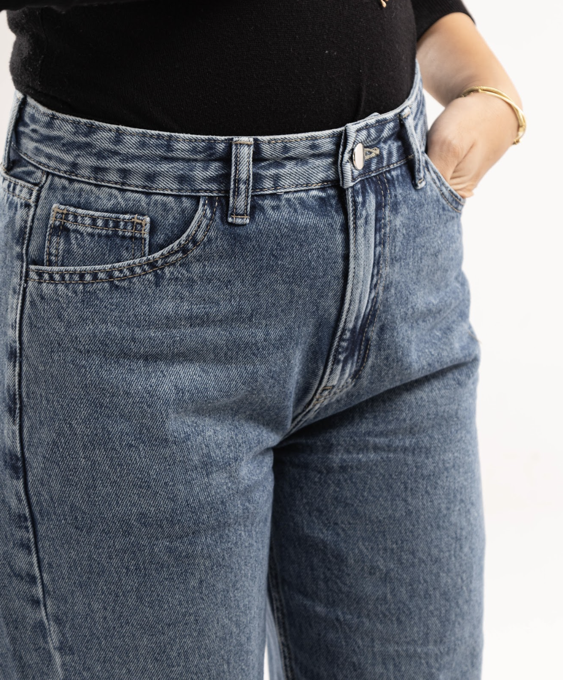 Clean Girl Blue Jeans