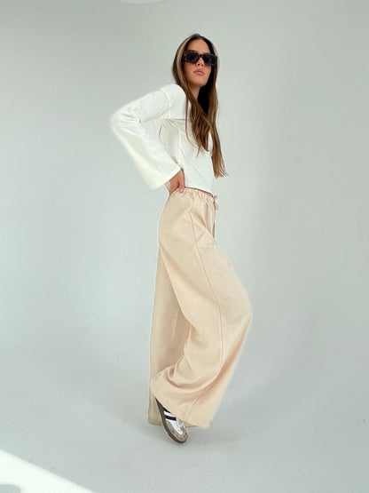 Flowered Pants in Beige