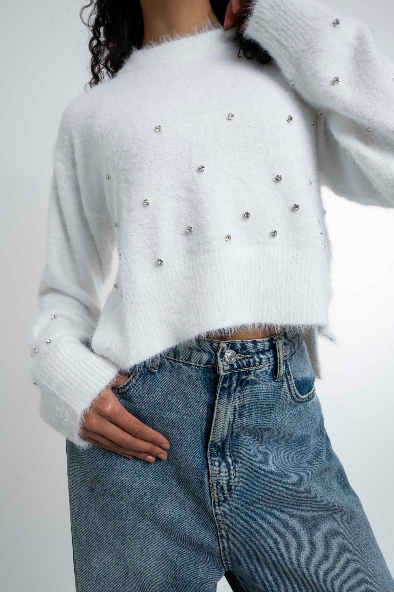 The Jewels Sweater in Off White
