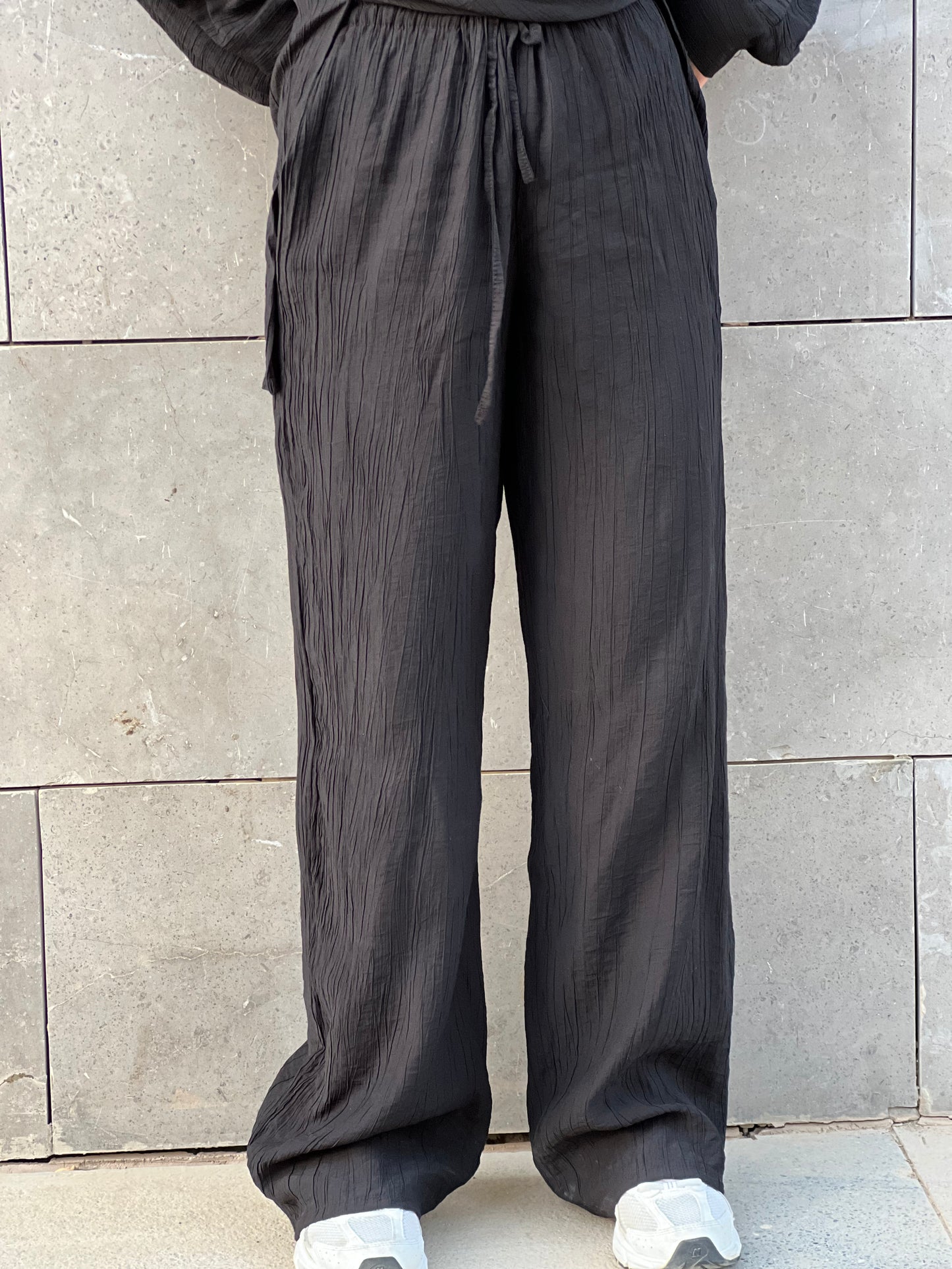 Crushed Linen Pants: Black