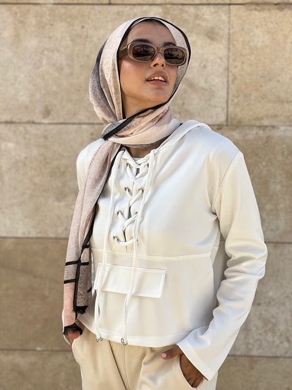 Chic Love: Beige/Black