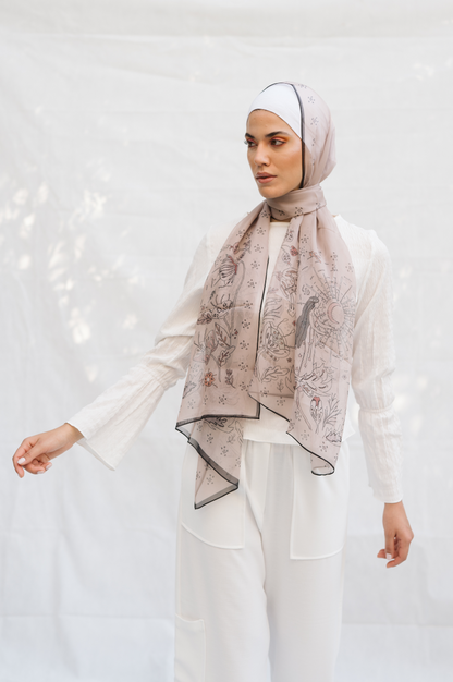 MoonGirl: Beige