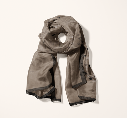 Wild Moves: Beige