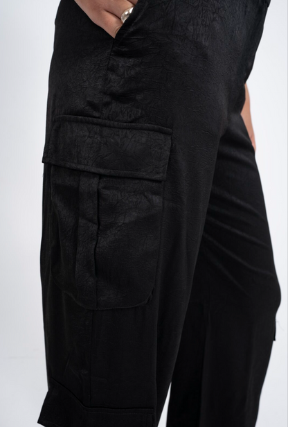 The Statement Satin Cargo in Black