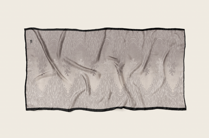 A Lace Story in Beige/Nudes