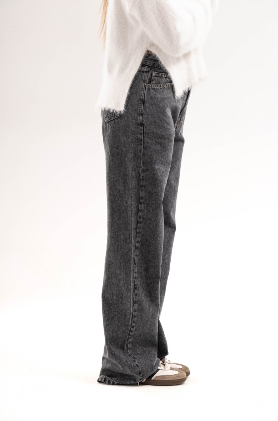 Clean Girl Grey Jeans