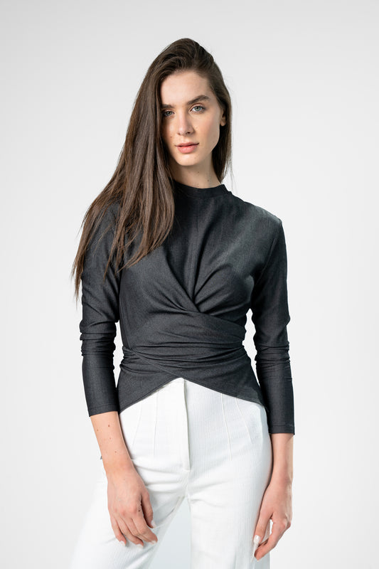 Wrap T-shirt in Light Jeans