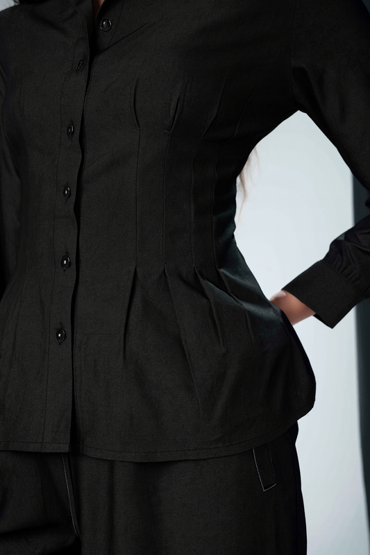 Hourglass Shirt in Black Poplin