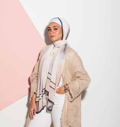 Chic Love: Beige/Black